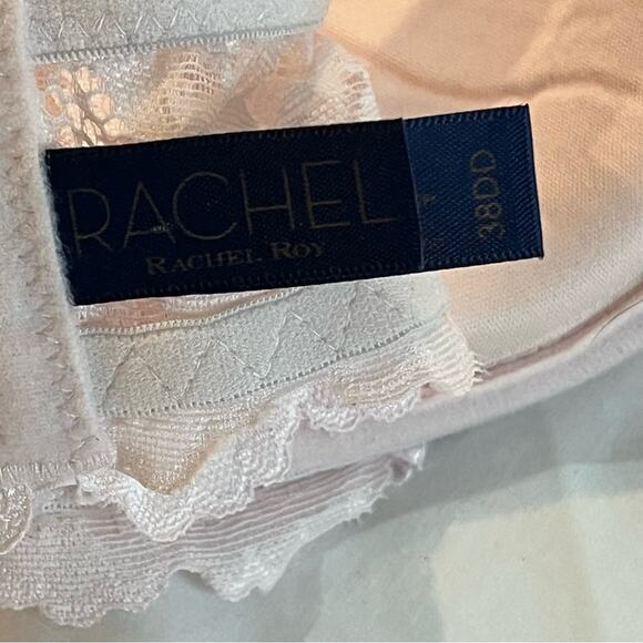 Rachel By Rachel Roy light pink lace padded bra 38DD gold tone accents6 - Picture 10 of 16